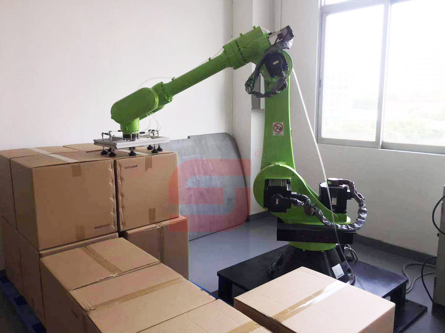 Palletizing robot control system composition